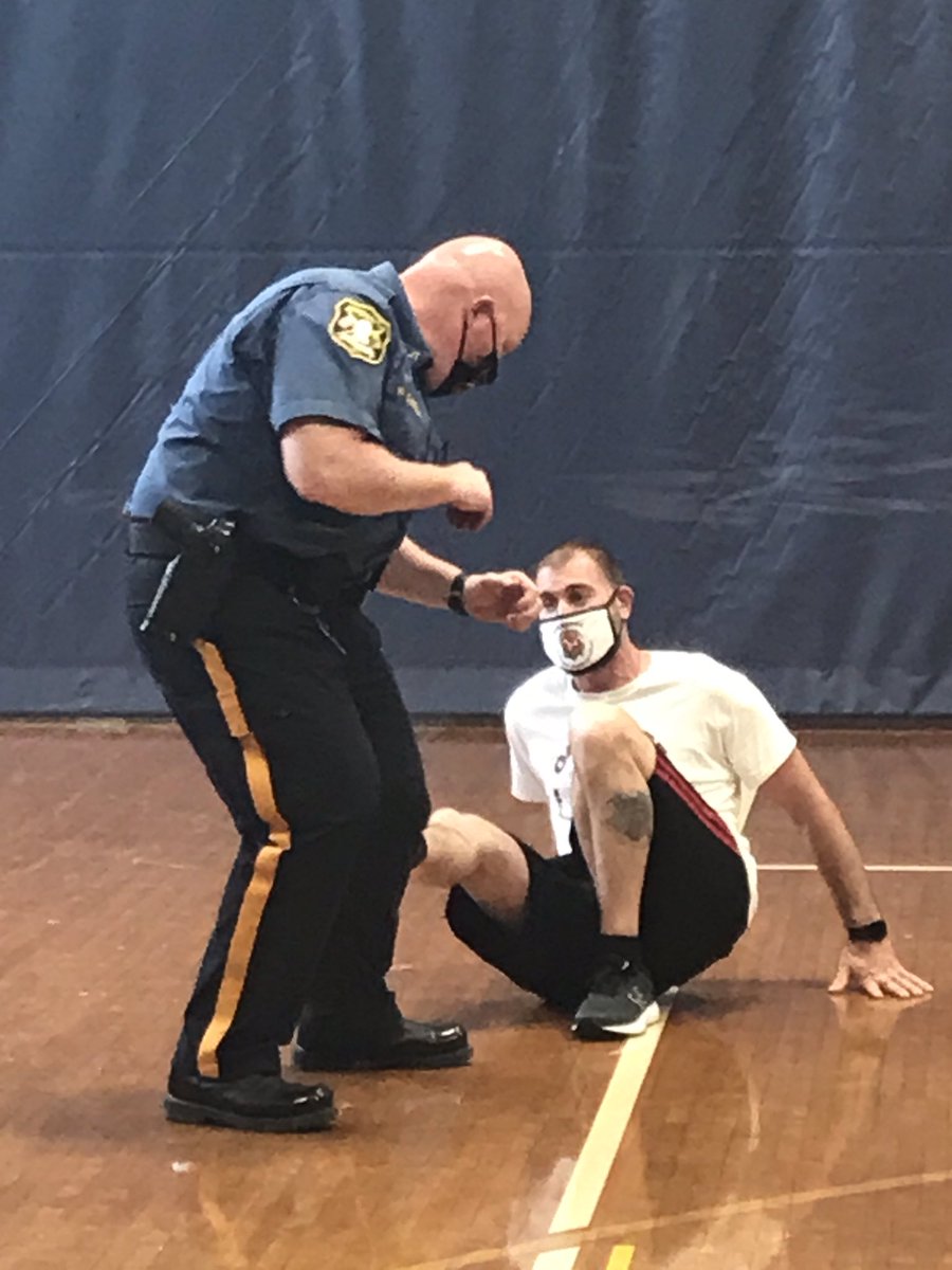 he_lori's tweet photo. Thank you Renshi Matt Van Wolput (Oak Ridge Martial Arts Academy) and SRO Carroll for teaching the senior girls self defense techniques! #strikefordistance #breakaway #createspace https://t.co/ecIqMUPo6f