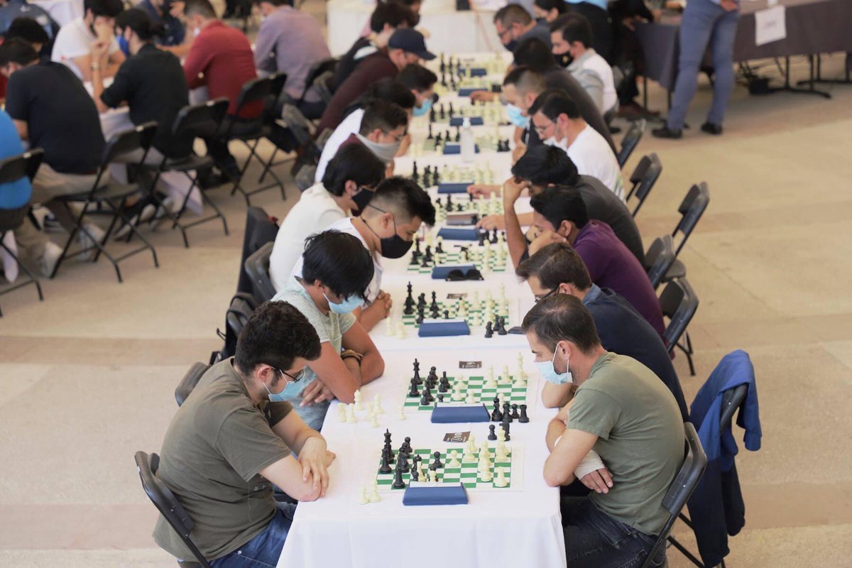IDSCEAgs's tweet photo. Felicitaciones a las y los participantes del Torneo Regional de Ajedrez 2021 del #IDSCEA y a sus ganadores. https://t.co/svlLhSrRjv