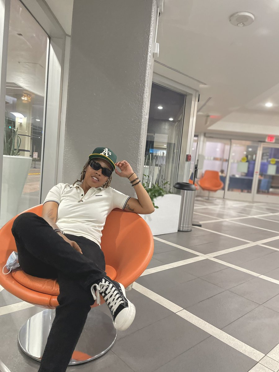DJSHELLHEART's tweet photo. May was a good ass Month !🎬❤️💰JUNE is going to be even more INSANE ! #djshellheart https://t.co/IT3iOjJlQr