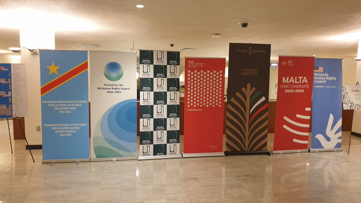 La candidature de la RDC ( pancarte ) bien en place à l’entrée du Secrétariat des Nations Unies à New-York au siège