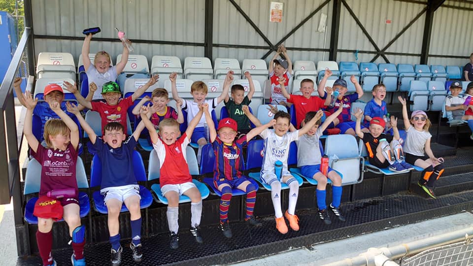 Margate_YouthFC's tweet image. Day 2 - Half Term Soccer School at @margate_fc 

The🌞was shining, fun was had by all... lots of water drank.

Last day tomorrow is always the best day!

#BestInField #TimeForHeros

Selection of some of today&apos;s photos⬇️⬇️⬇️