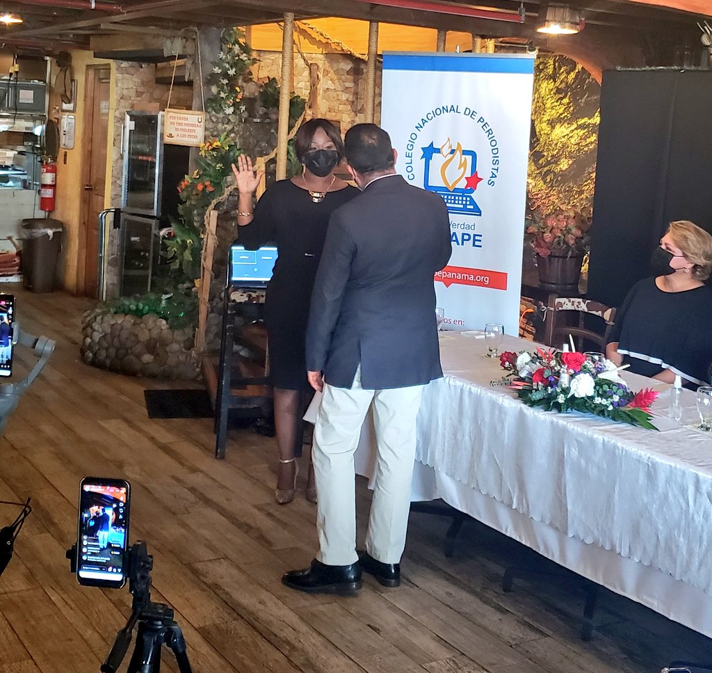 MirnaGonzlez1's tweet photo. El @Conape_Panama realizó el acto de toma de posesión y juramentación de su nueva Junta Directiva y Tribunal de Honor para el periodo 2021-2023. https://t.co/rX3bryDmYc