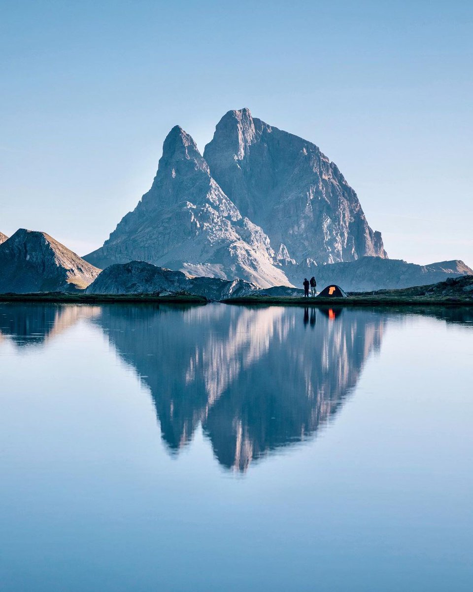 El Midi d'Ossau, esa cima que hipnotiza 🏔

// Imagen de Brian Rakia

#Fotografía #Pirineo