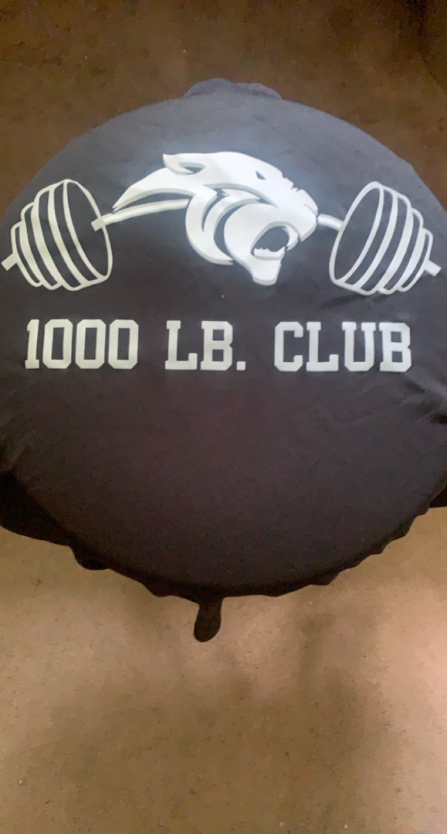 jitjones2003's tweet photo. 1000lb club not bad to end the year🤝 @RPHS_FB https://t.co/tMDFPZoUDV