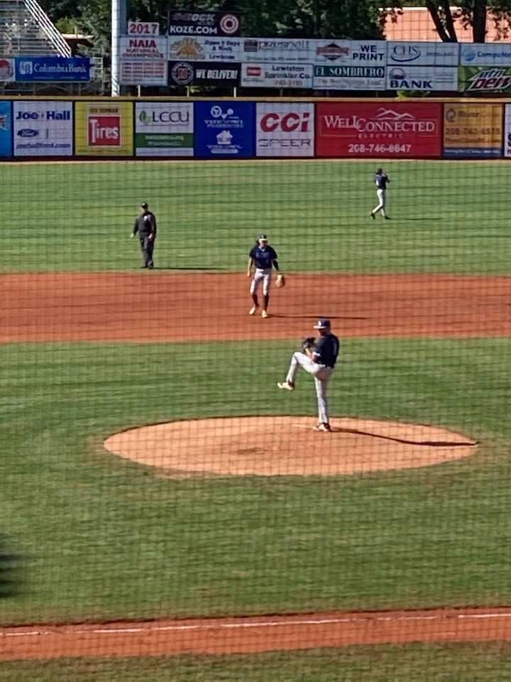 Parevalo66's tweet photo. @belenathletics Pablo Arevalo Belen Class of 2016 in the NAIA World Series of Baseball complete game Win. https://t.co/QMTLUUB1i3