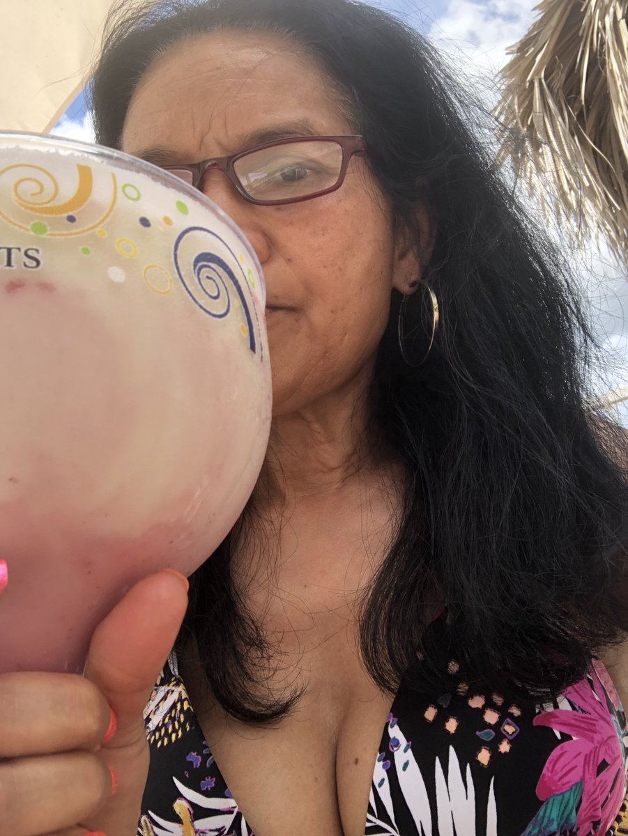 sophal2's tweet photo. Enjoy vacation in Orlando https://t.co/UQRTKHFg29