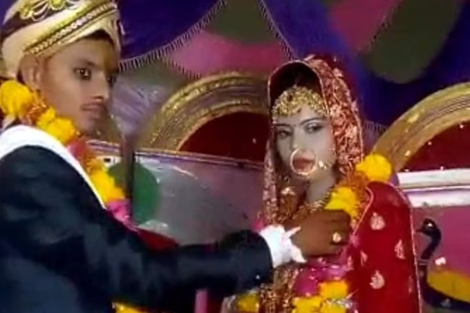 الهند.. توفيت العروس بنوبة قلبية خلال زفافها فاستبدلها العريس بأختها وأتم  الزواج E25vU1UWQAco3QX?format=jpg&name=small