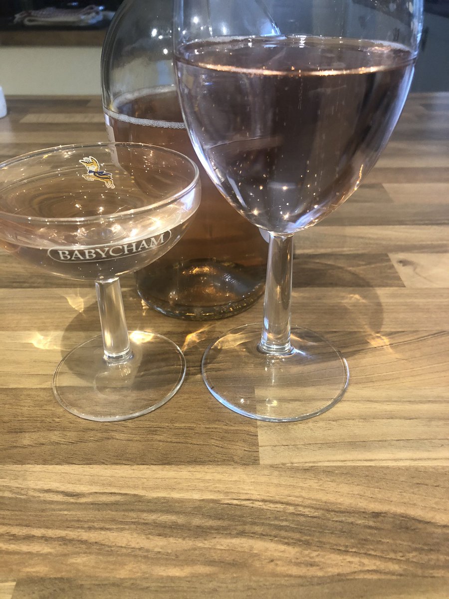 Kitman Clearout. Feeling generous this evening so I am offering another mystery Box ?? You must be able to collect from Ricoh at Tigers game or Broadstreet following week. Like, Follow and Retweet #everykitmanknows Mystery. Happy Wednesday everyone. 🍷