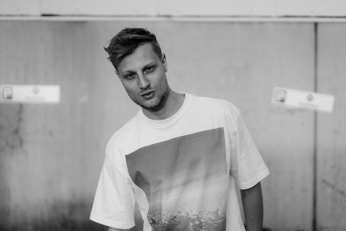 inrotationmusic's tweet image. Couldn’t be happier to welcome such a talented roster of artists to the #INROTATION family. 🔄

Meet the crew on ROTATE Vol. 6 → insom.co/RotateVol6