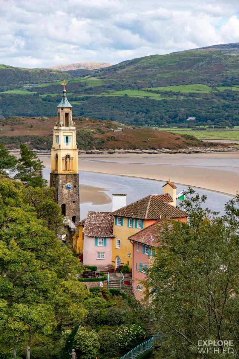 ExploreWithEd's tweet photo. Who enjoys a road trip? 🚙🏴
Itinerary: https://t.co/hEvoGYQiMc
#Wales #VisitSafely #EscapeTheEveryday https://t.co/QSH5Mtesa7