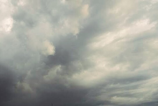 Escuchas como "truena" el cielo; pues no es tan fuerte como quiero que tus 🍑 lo hagan en mis muslos 😏🔥🔥<a href="/tag/juevesdepancita"class="tags"><span>#juevesdepancita</span></a>