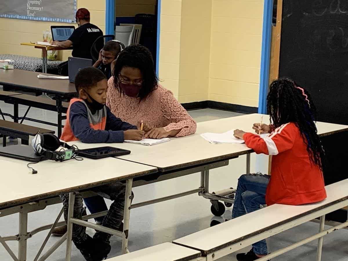 It can be very difficult for students who are in remote learning models to learn at home. Community Learning Hubs are safe places for students to gain support and community throughout the day. How can these become more widespread in all communities? 

buff.ly/3cdIIv9