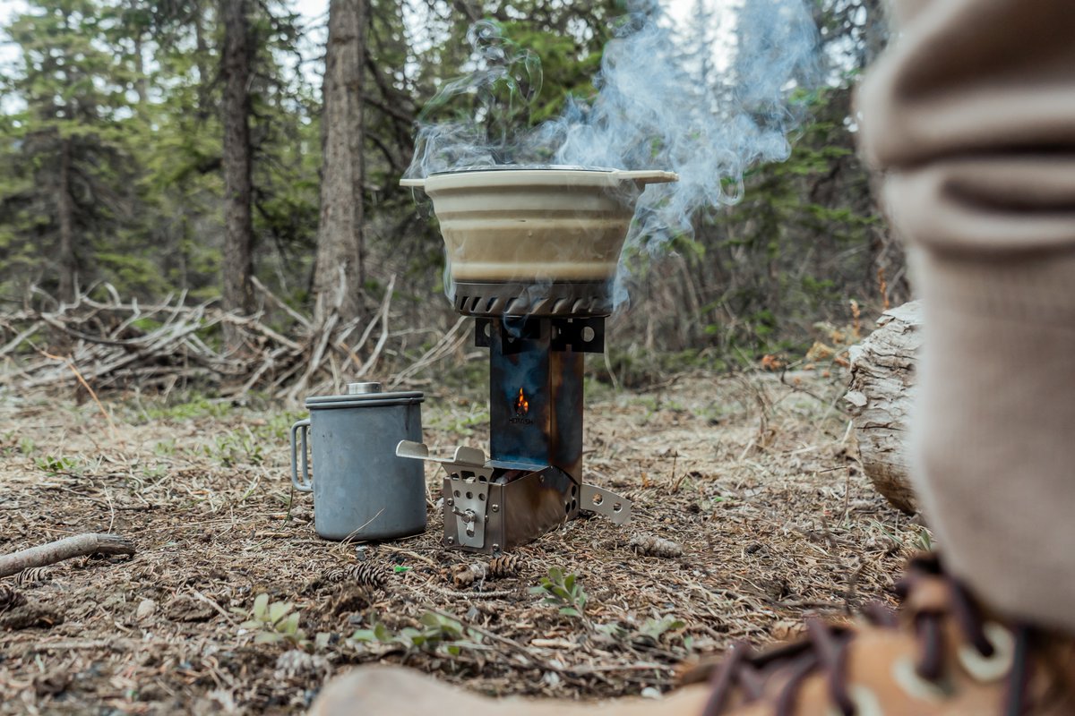 HotAshStove's tweet photo. It’s not hard to be prepared when you can cook anywhere, anytime!
#emergencyprep #bugout #bugoutbag #emergencypreparedness #hotash #hotashstove #camping https://t.co/8QBIu5S8N9