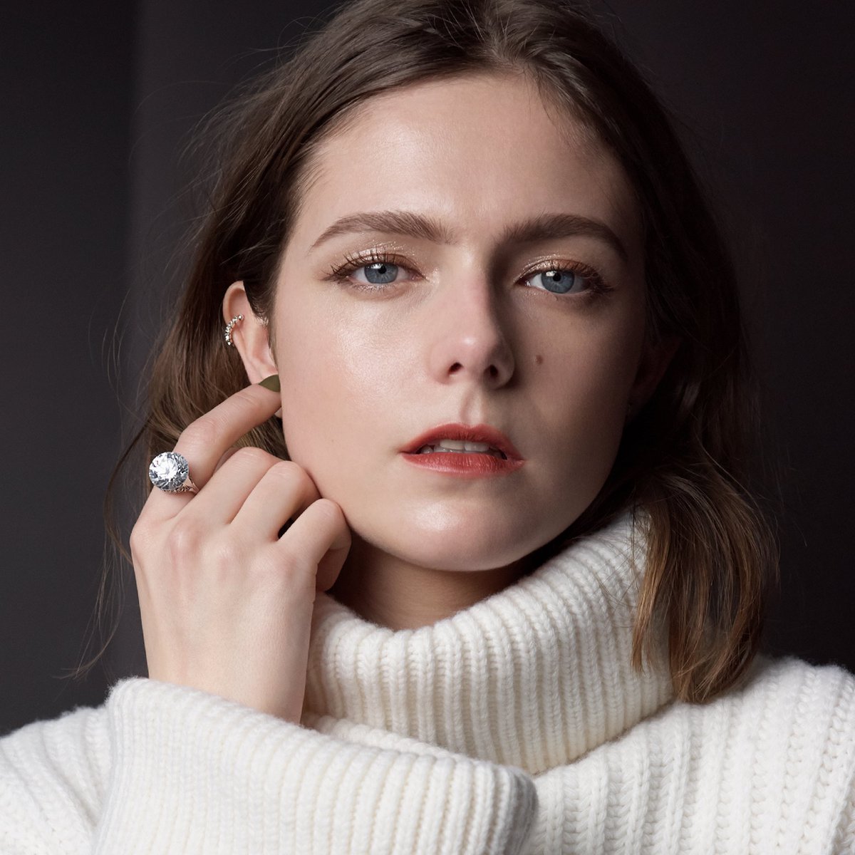 Lunasol Official 本日先行発売 7月16日発売の Bijoutier 宝石職人 のコレクションを 本日6月3日 木 よりルナソル楽天公式ショップにて先行発売いたします 詳しくはこちら T Co Vfwsmruxnz また 阪急うめだ本店と伊勢丹新宿店の店頭にて