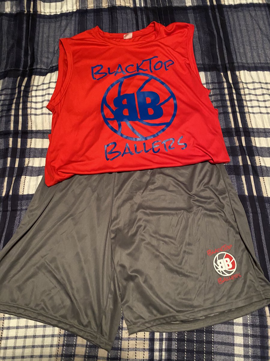 MA_Deuce's tweet photo. BIG Thank you to Eagle Bank of Cincinnati and ACE Sports Club for sponsoring our APL—Augusta Park League team this summer. #WeBeStylin #LookGoodPlayGood 

@GApp5 @griffinappleman @ZiHenry5 @AndrewSticklen @JRob_21 https://t.co/04GkrhpGVr