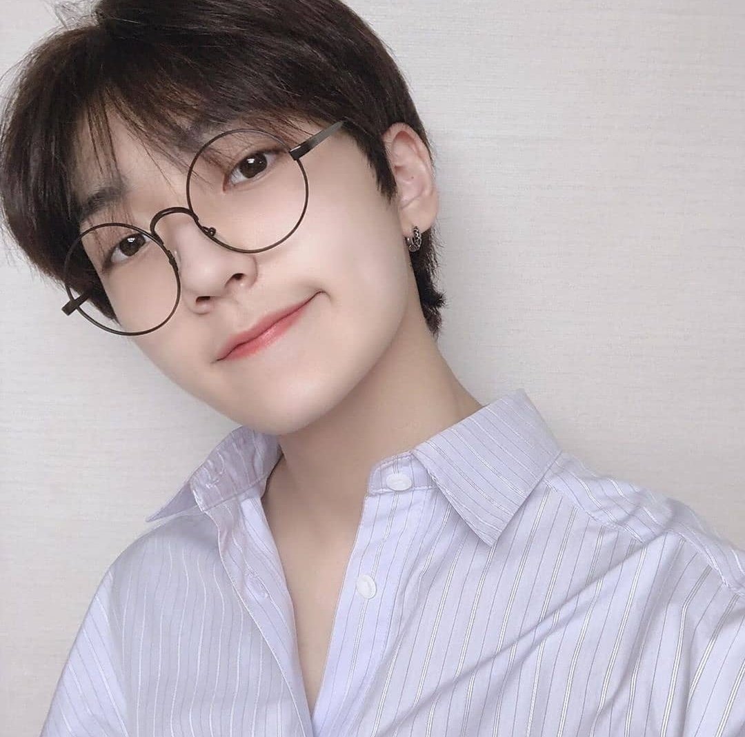 honeybunchkeita's tweet photo. Open this thread if you miss a guy named Park Sungwon (✯ᴗ✯) https://t.co/de1VkwdRi4