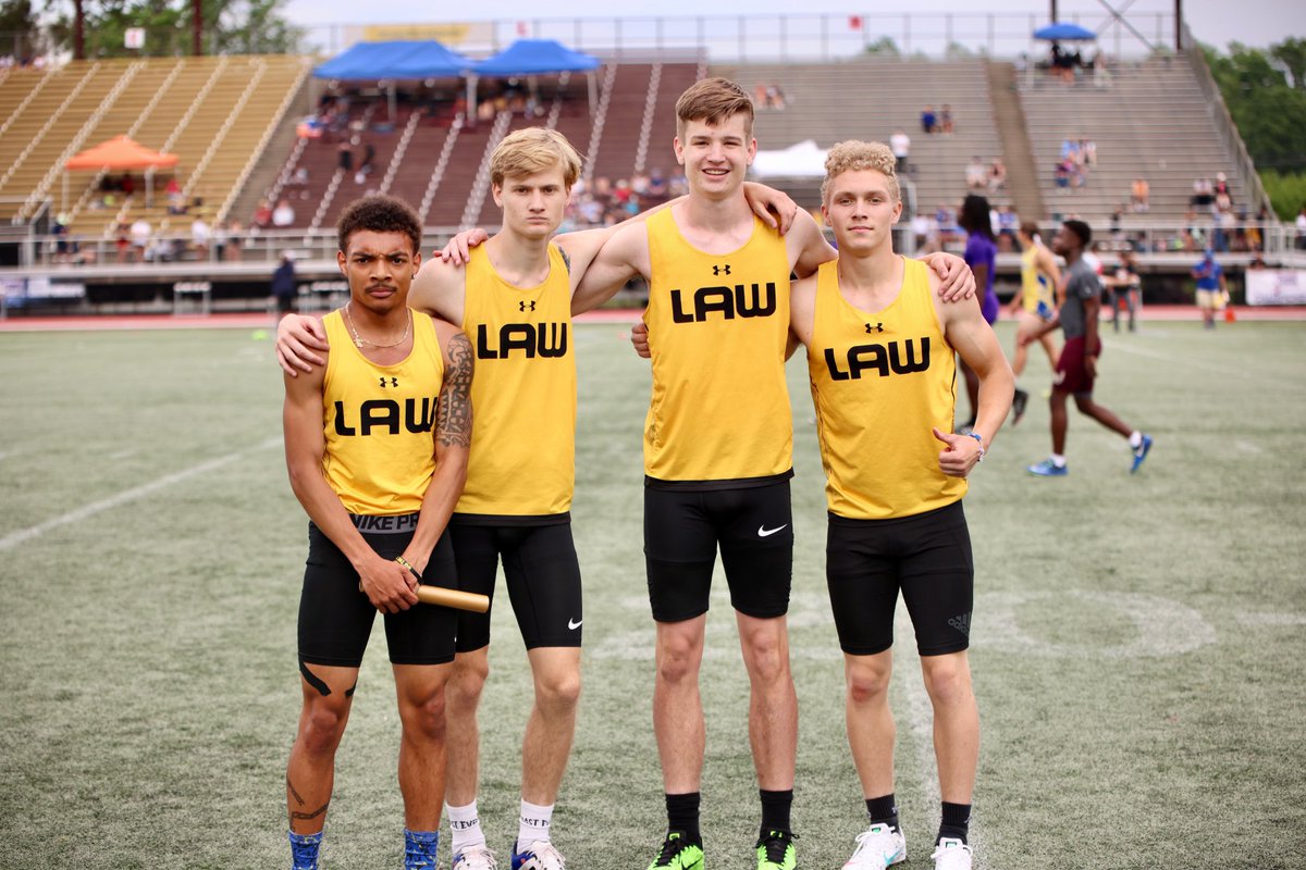 JLHSTrack's tweet photo. Jonathan Law 4x100 class m state champs...Naheim Washington, Chris Wootton, Thomas Bretthauer, Shane Pritchard) https://t.co/VP6rZhiOC8
