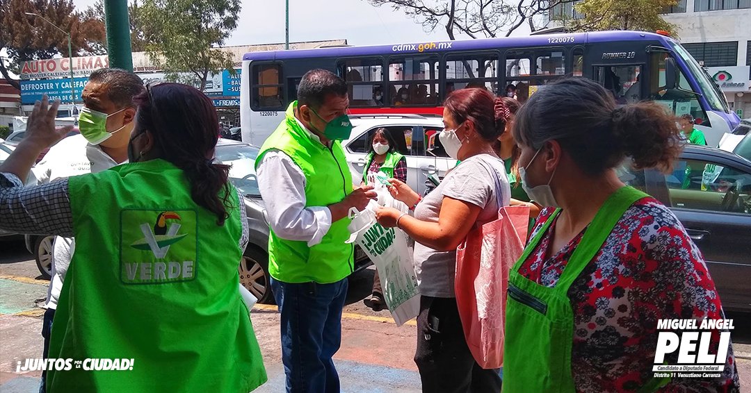 MiguelPeliMx's tweet photo. 🚨✅ En nuestro recorrido en la #CaravanaVerde visité algunas colonias y mercados  para reiterar mi compromiso a legislar por el abasto alimentario, este #6DeJunio con el apoyo de todos los cuidados podremos generar un cambio. 🥑
#VotaVerde #MiguelAngelPELI #CandidatoDelAbasto https://t.co/2S4kgQibQ0