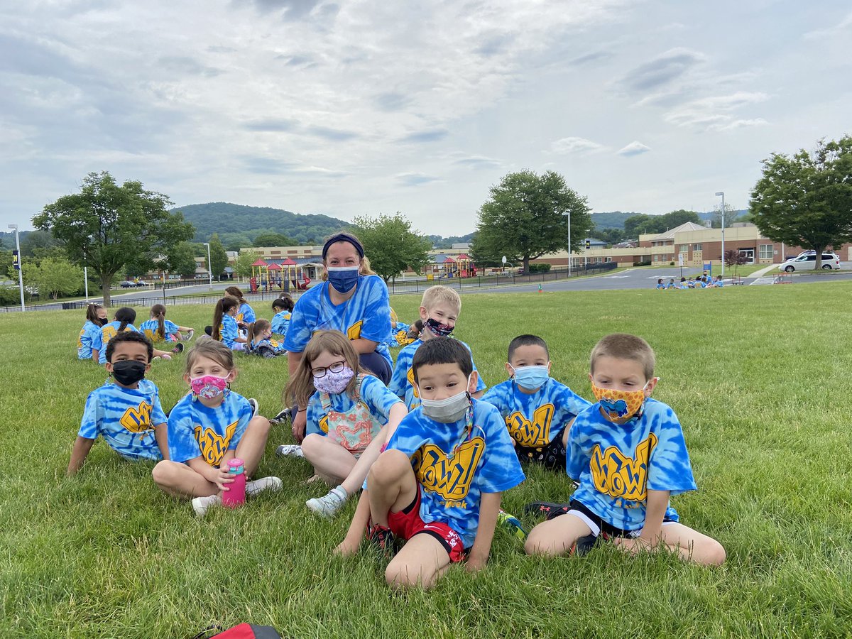 Field Day = FUN DAY!!! Our students had a blast today participating in team activities and games!  Truly a sense of normalcy that has been long overdue! THANK YOU to everyone that helped make it happen!  #mecpride #fieldday #iteachk #thinsliceofhappiness