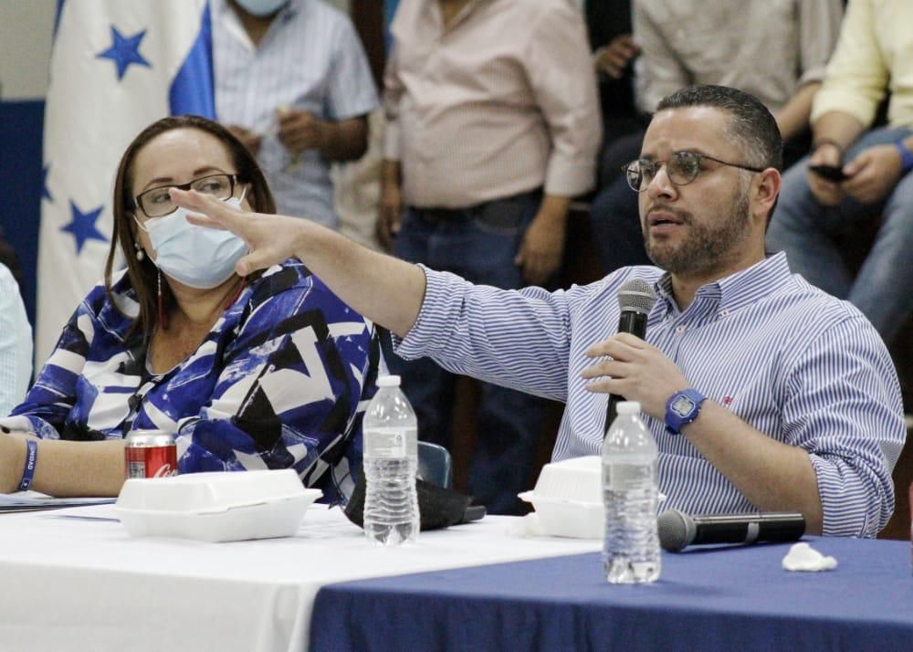 ¡Vamos por Mejores Días!

Me siento muy contento con el nombramiento de las nuevas autoridades que tomaron posesión en el Gran Partido Nacional. Estamos comprometidos con el presente y futuro del país.

#VaPorVosHonduras💪🇭🇳