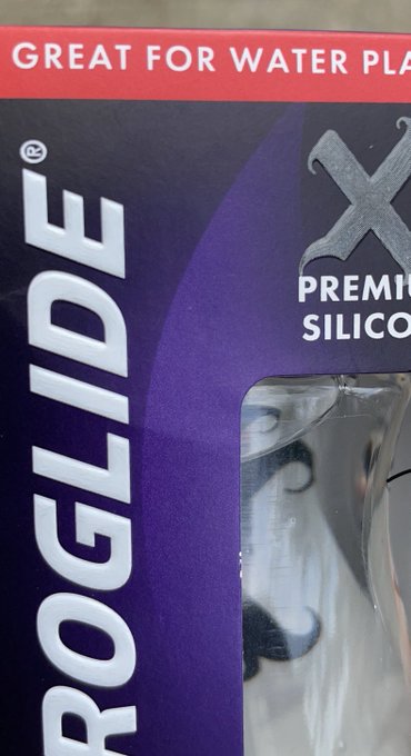 Watch 📦💥🔋's leaked NSFW photo on TwXstars