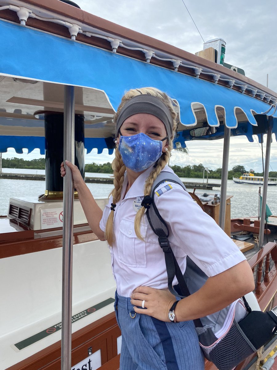 melschnef's tweet photo. a magical #CastConpliment to captain Mallory, who sang me a special version of “Rainbow Connection” to celebrate brig called back to work at Pizzerizzo! she is absolute magic and made my entire day!!! 😭💖✨🌈🥰 @WDWGuestService https://t.co/Rmy4QbfD4h