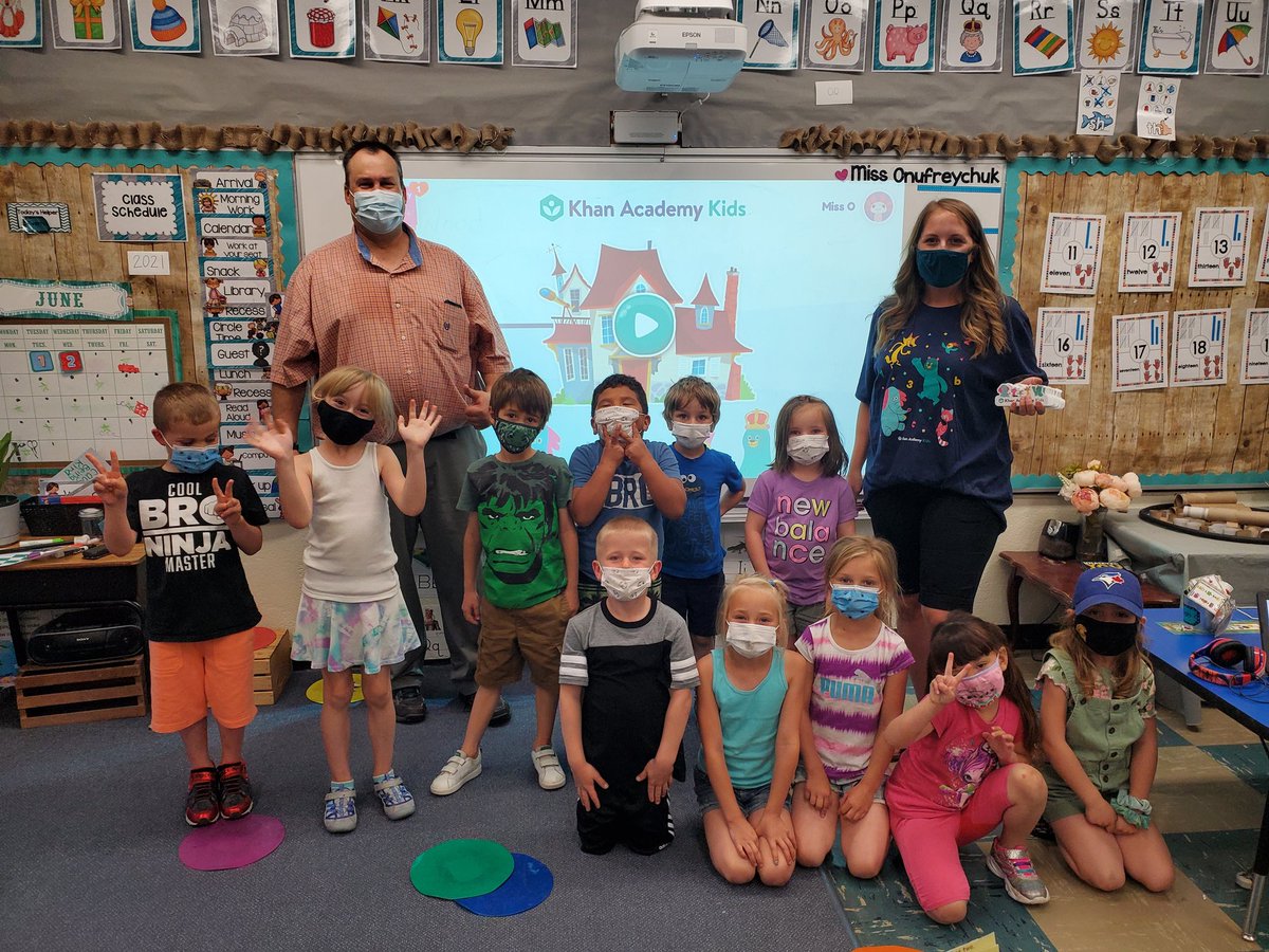 Kaylaonu's tweet photo. A huge shout-out to @jrswanster for another awesome visit and for introducing #ItunaSchool #Kindergarten to @khanacademykids We are SO in love with this program already! Can't wait to dig into it in our last few days together! https://t.co/hC5RzuvLHT