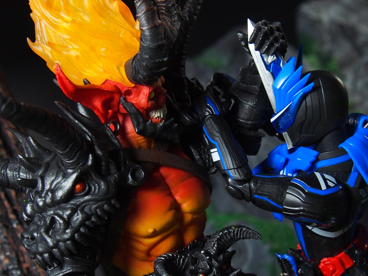 XombieZach's tweet photo. Tell me....You ever dance with the devil in the pale Moonlight?😈
#Kamenrider
#KamenRiderSaber
#kamenriderblades
#mythiclegions
#Arethyr
#SHFiguarts
#toyphotography https://t.co/Uue23bU7RG