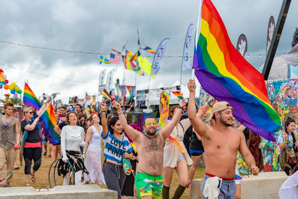 Electric_Forest's tweet photo. Love is love.  ❤️🧡💛💚💙💜 #ElectricForest #Pride

Join HQ in supporting @HeadCountOrg's #VoteWithPride campaign to help uplift the voices of the LGBTQ+ community: https://t.co/GS2mKrRZoH https://t.co/4y26DQYafV