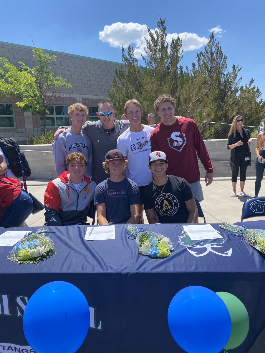 DuprisShawn's tweet photo. So Proud of ⁦⁦@TyPolson⁩ ⁦@carson_w_smith⁩ ⁦⁦@Ethankulpin71⁩  ⁦@NickVargas_10⁩ ⁦@Ian_williams03⁩  ⁦@justinharley11⁩ For their commitment to continue their academic journey and compete at the next level!  #DRHS #DRFP #Football #Baseball https://t.co/4UdMDrIaIM