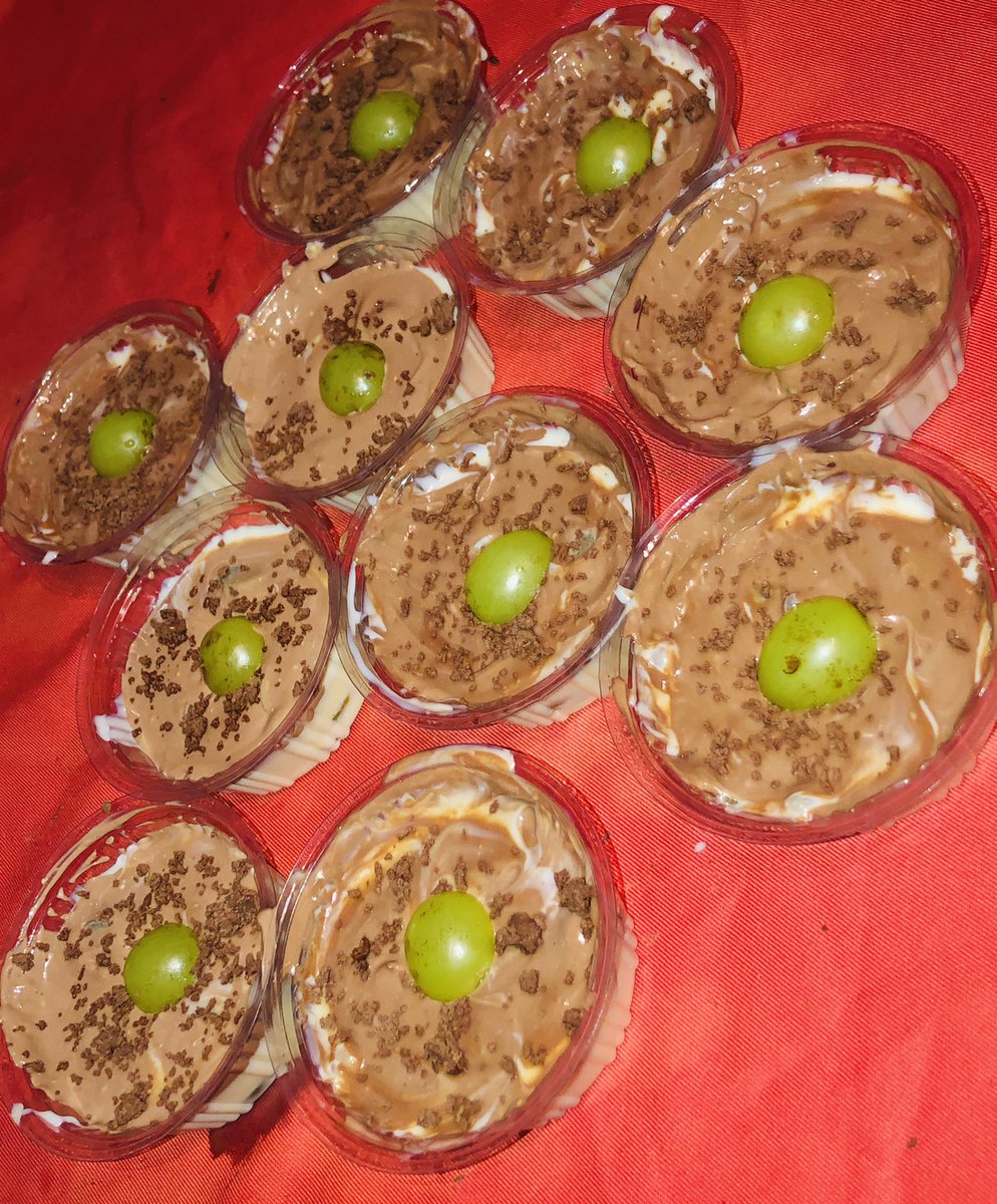 Gabriel04422338's tweet photo. Já temos bombom de pote 😋😋
Já peça o seu!!
Temos de chocolate com ninho e morango e chocolate com ninho e uva 🍓🍇🍓🍇
R$: 4,00 https://t.co/prxSaGVUKo