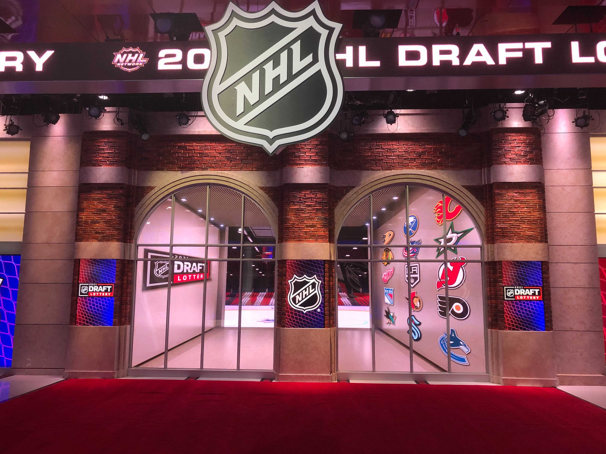 NHL Network on Twitter "The stage is set. Tune in at 7pm ET for the