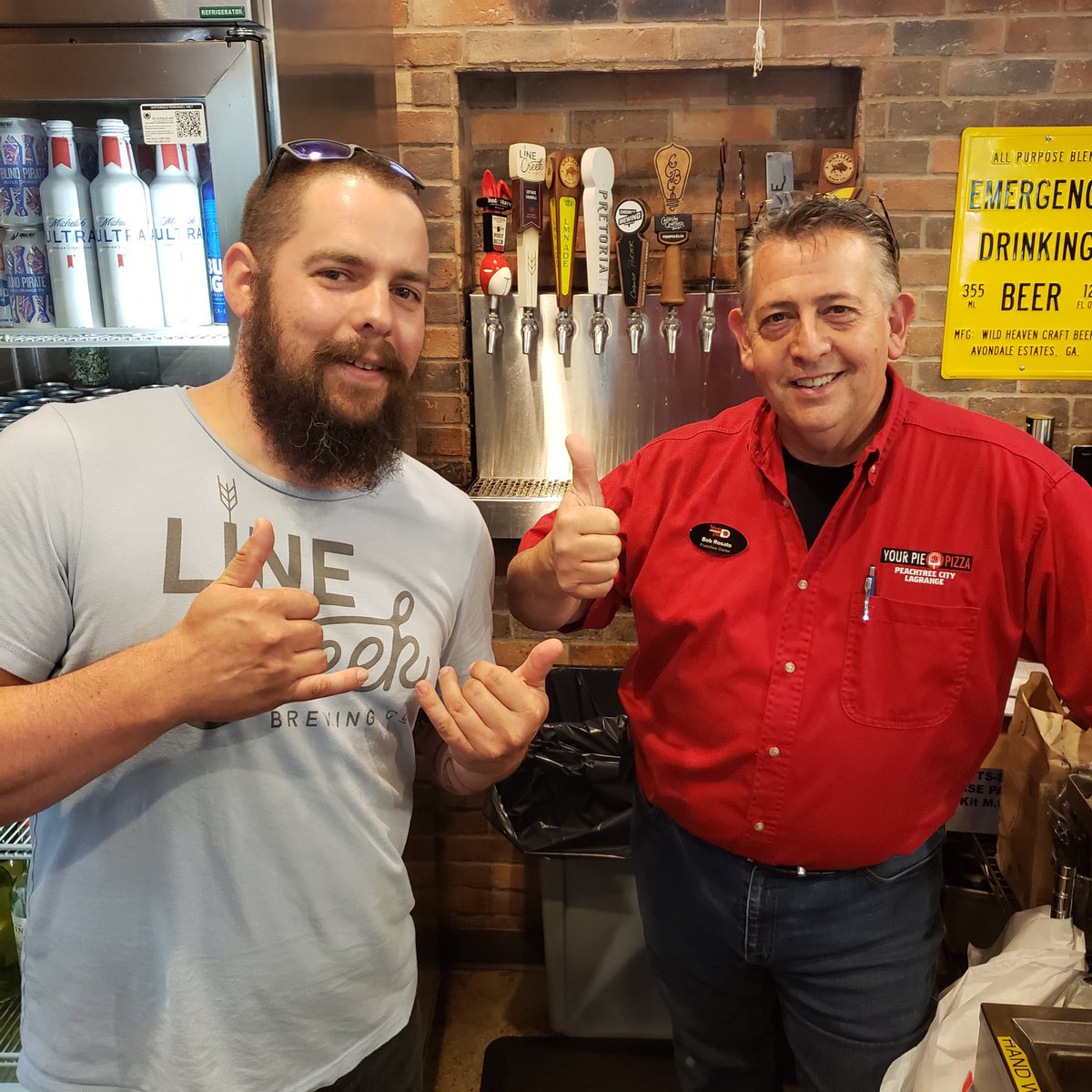 LineCreekBrew's tweet photo. Here we go with another #WheresJoeWednesday! 🤙🏼 Joe went to Your Pie to hang with owner Bob Rosato where they have the Cottage Crumble Wild Berry Cobbler Sour tapped. Head on over for personal pizzas and pints! 🍻🍕 https://t.co/JpZLEdWAso