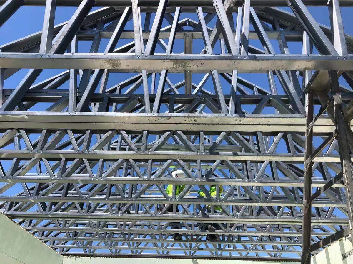 innometalstuds's tweet image. 💡Window openings were framed into the outside walls at factory, saving time and ensuring accuracy of construction🔩