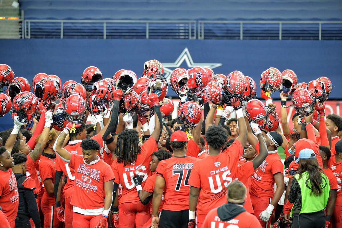 CarlosLynn's tweet photo. Looking for a  Varsity Safeties Coach &amp; a freshman DLine Coach.  Teaching certifications are SS, Math, English, Business Ed or 
SpEd.  If interested send your resume to carlos.lynn@chisd.net...@Matt_Stepp817 
#TTHL https://t.co/ENYKE1Exj8
