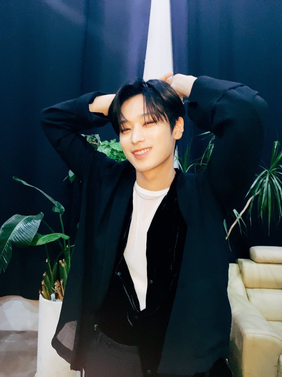 hourlyjuyeon tweet picture