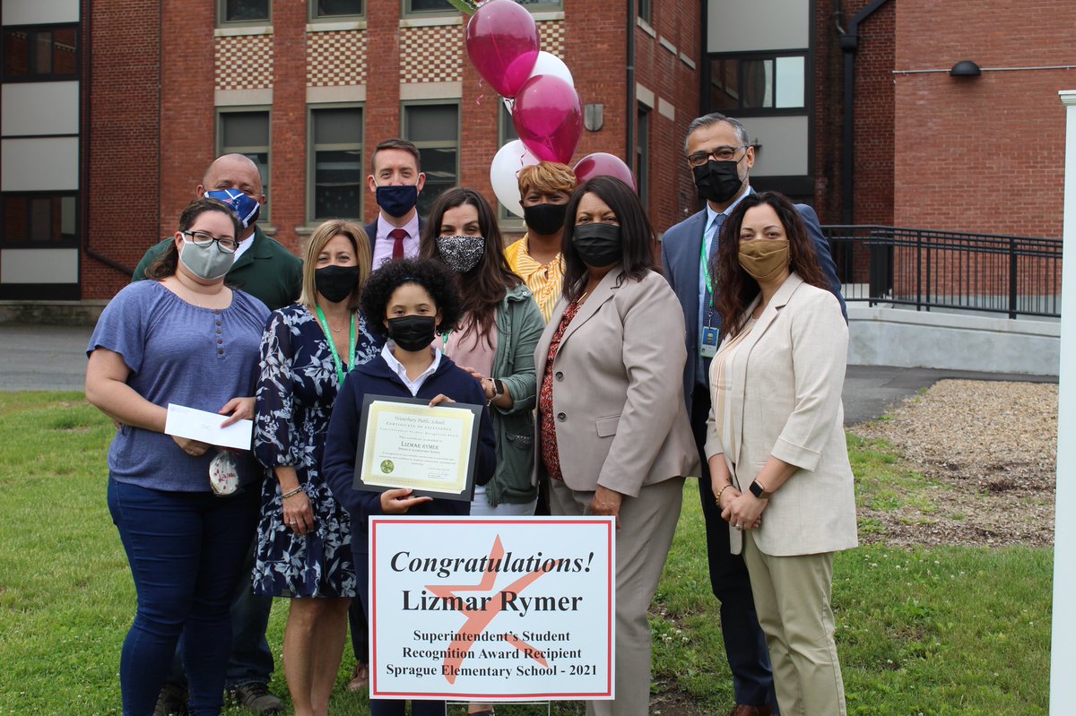 dianebakewell's tweet photo. Congratulations to Lizmar, Superintendent Award recipient for Sprague School 2021. We are so proud of you! #soaringeagle https://t.co/iVH3TbzLT6