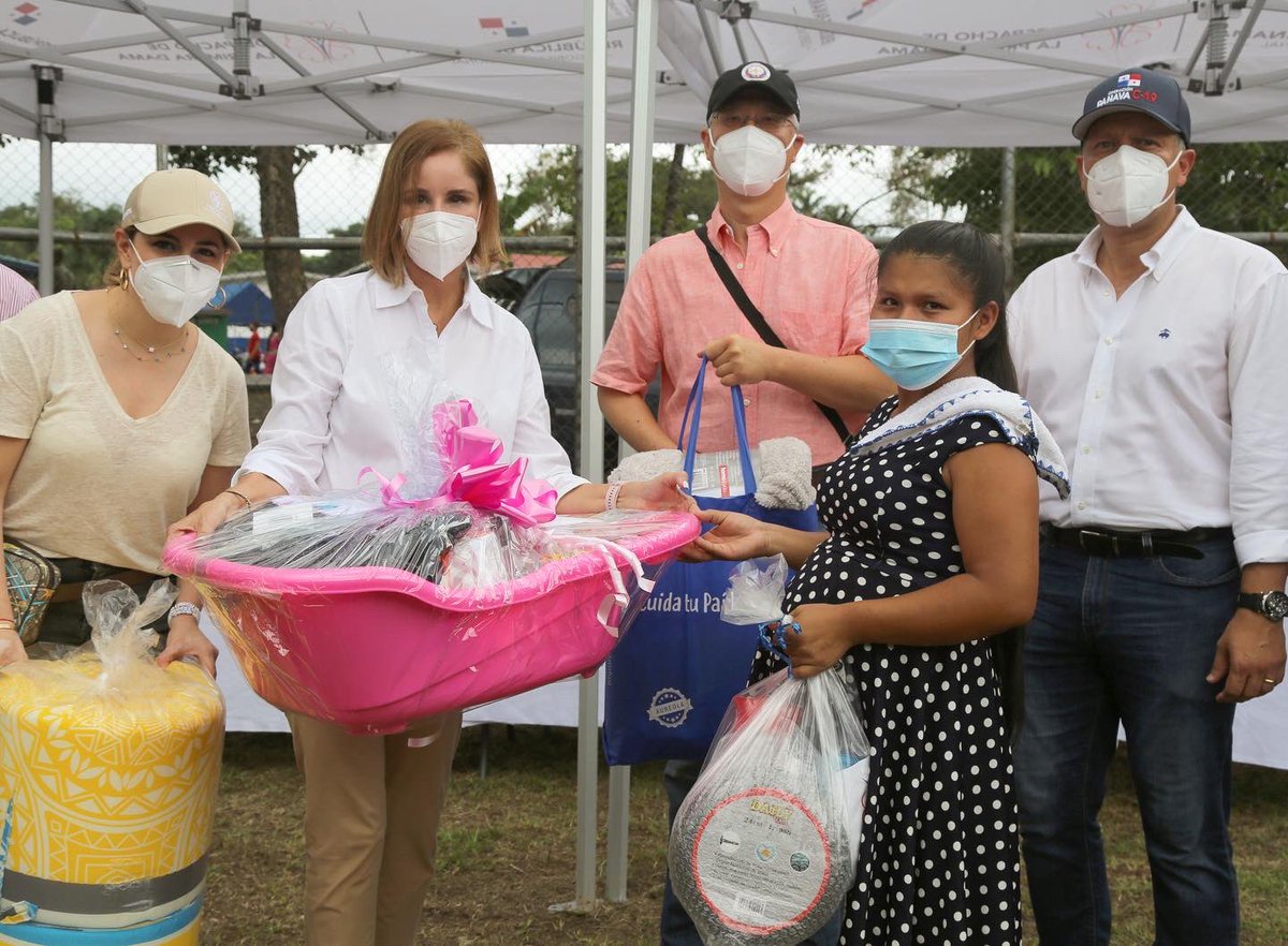 yazcortizo's tweet photo. Tuvimos una maravillosa gira de asistencia social, donde entregamos más de 300 bolsas de alimentos, leches fortificadas, pañales y kits de aseo, entre otros. Gracias a todas las instituciones que fueron parte de esta actividad para beneficiar a la comunidad de Burica Centro. https://t.co/FTGsKTrzMu