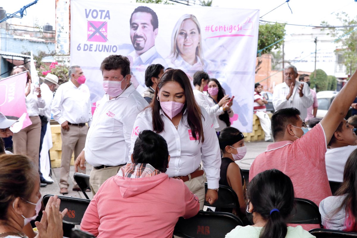 XimenaSorianoM's tweet photo. Iniciamos nuestro gran cierre de campaña en el JACALÓN de Cuautlixco, la tierra que me vio nacer. Agradezco a todos las y los cuautlenses que nos acompañan el día de hoy. #PorUnaNuevaHistoria, ¡jálate!... #Cuautla #Morelos @gerislas
 💪🏼🇲🇽 https://t.co/wzM60aAbnx