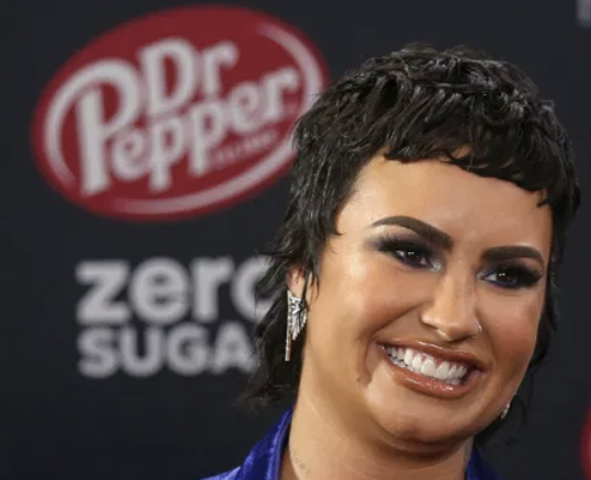 E26jRWjWEAQXpCB?format=png&name=small