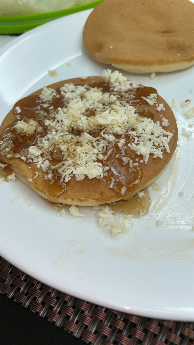 marigixx_'s tweet photo. gracias a juansimon ahora como panqueca con maple y queso blanco y todo el mundo lo debería probar https://t.co/3oXcdoMMGc