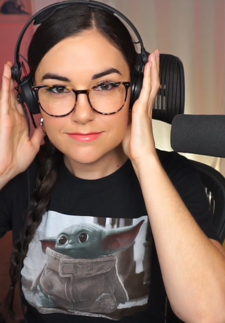Baby Yoda demands your presence! https://t.co/sJXqWfu58R