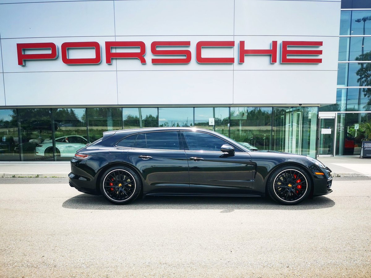 DailyDriver24's tweet image. Spending the next couple of days in this beautiful Porsche Panamera GTS Sport Turismo courtesy of my friends at Porsche Center Oakville.
 #photography #sport #panamera  #photomarketing @huaweimobilecan @huaweicanada #followｍe #carphotography #automotive #porsche #luxury #turismo
