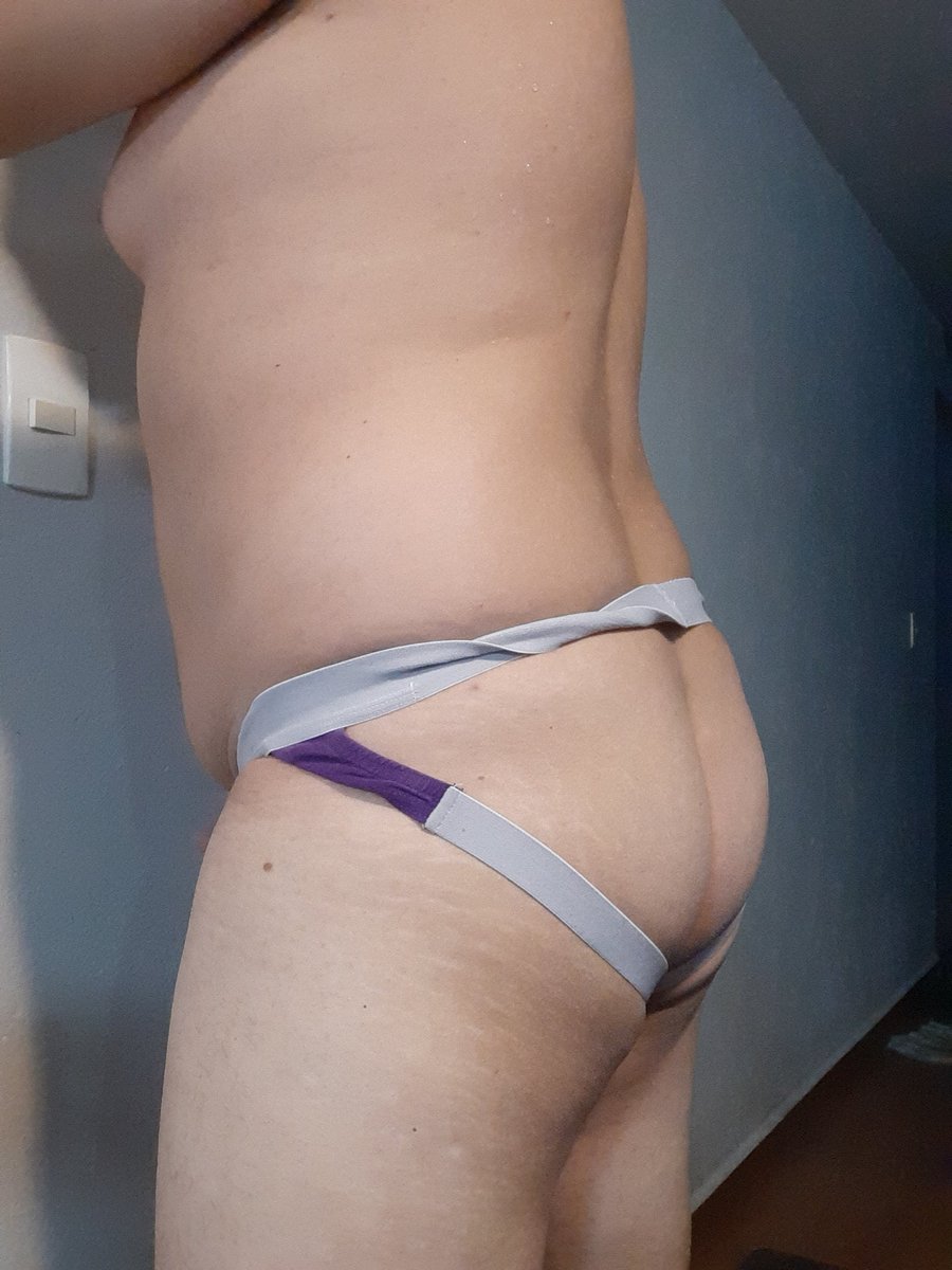 SingleSwLegal's tweet photo. @PlacerParaTodos #culos.
#nogay
#onlyexhibit https://t.co/ul10AqB2Vw