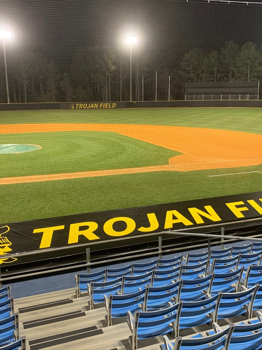 alexmca1mon's tweet photo. Committed🖤💛can’t wait to play at JP Riddle for the next 2 years. https://t.co/Q23bEzHeMS