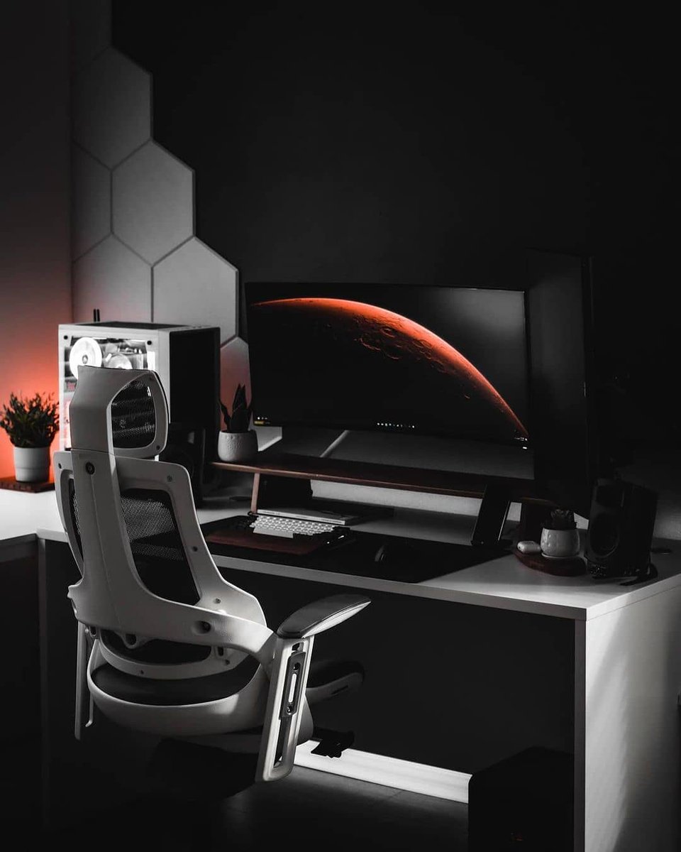 subzero_gg's tweet photo. So, when we going? 🌑 https://t.co/uROHVrWeGw