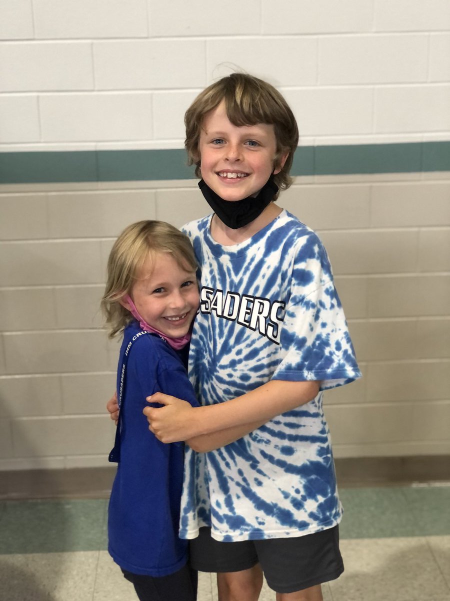 MrsHowesKinder's tweet photo. Field day fun! https://t.co/pL5UXxMehn
