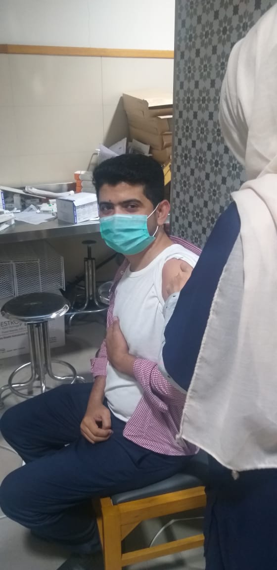 ARJogi's tweet photo. Got my first jab of #antiCOVID Vaccine at #JPMCKarachi vaccination center. Very well organized vaccination mechanism at center where individuals were well facilitated by the staff https://t.co/EmLhGS4UYl