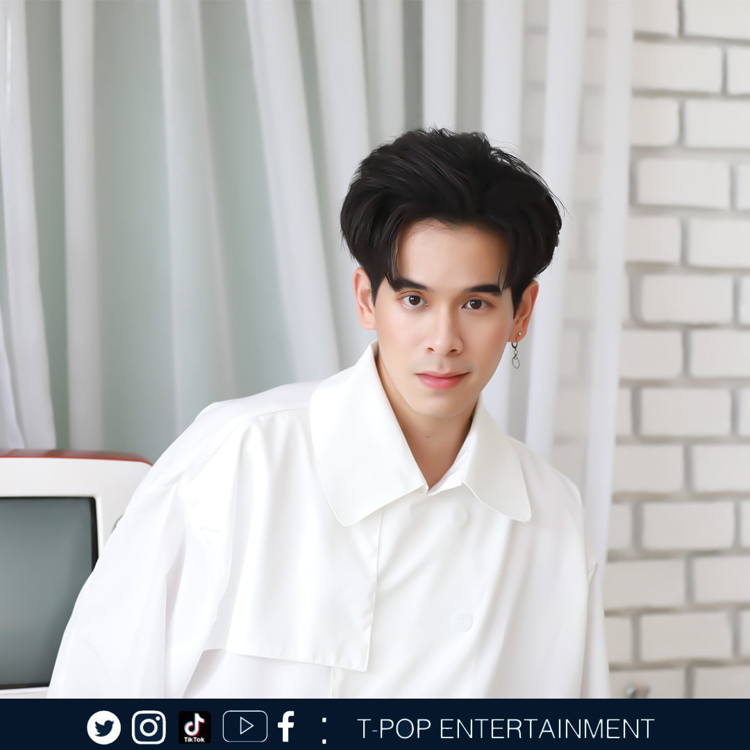 TpopEntConex's tweet photo. BEW : เรื่องคืนนี้ (TONIGHT)
👉INTERVIEW WITH VRV X Miiw Jydaa
https://t.co/wRWfR8f9JE 
👉VRV - เรื่องคืนนี้ (TONIGHT) 
Feat. Miiw Jydaa 
https://t.co/p96rxb4MbV

#TPOP #TPOPENTERTAINMENT
#VRV  #เรื่องคืนนี้VRVfeatMiiw https://t.co/N5AhjHN4PY