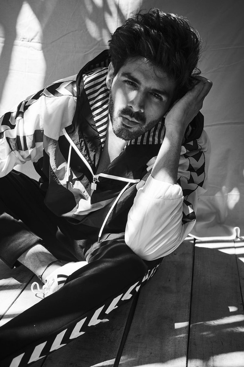 Kartik Aaryan tweet media